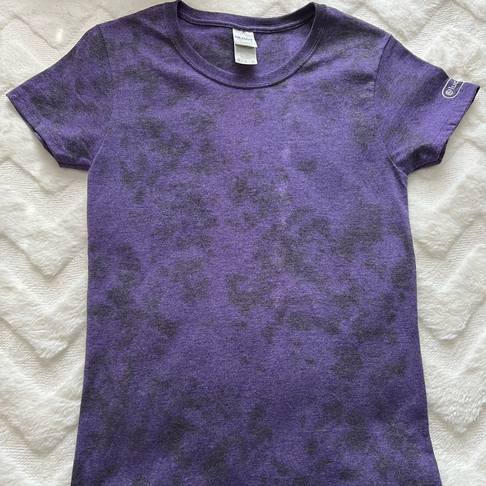 Ladies purple and black tie dye t-shirt. New and never worn!